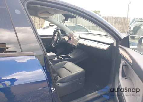 2024 Tesla Model Y Long Range Dual Motor All-Wheel Drive из США, поврежденный, VIN 7SAYGAEE7RF156787